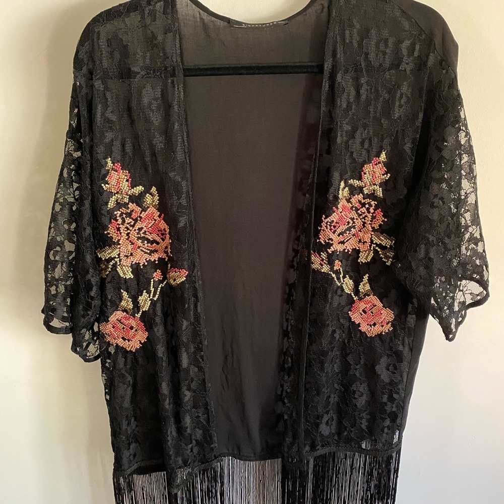 Black Lace Kimono with Floral Embroidery and Fringe Boho Whimsigoth Western‎